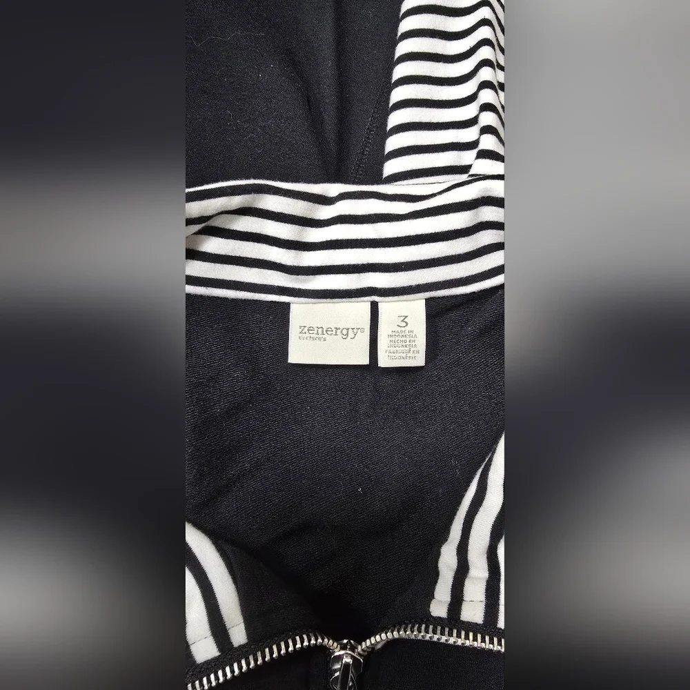Chico’s Zenergy jacket women 3/XL  striped black/white athleisure outdoor - Picture 7 of 7